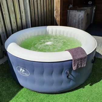 Outdoor opblaasbare spa / bubbelbad - 4 persoons XL - 800L