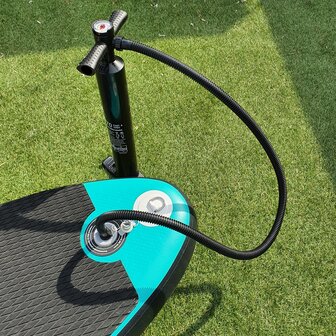 Compleet geleverd incl. Pomp (29 psi - 2 bar handpomp met drukmeter)